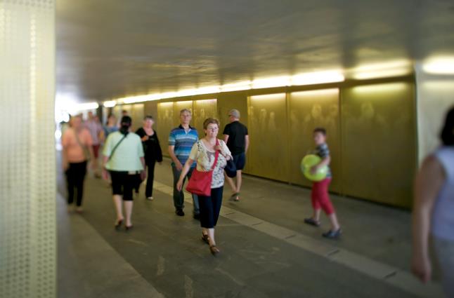 317927_399056856811940_1659182839_n