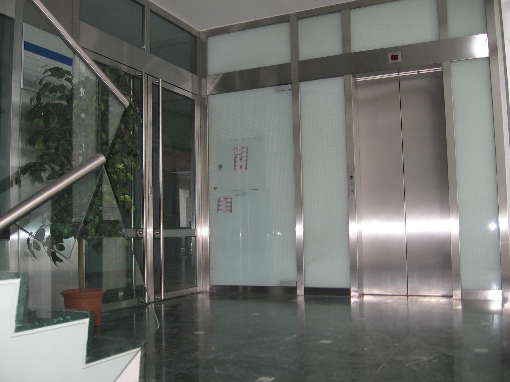 459028_398816963502596_1120650792_o